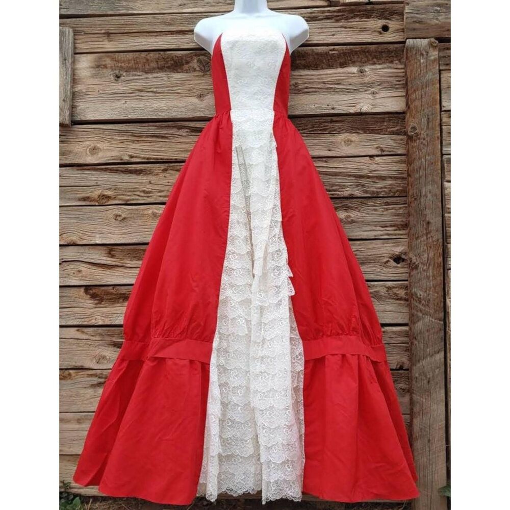 Vintage 1960s Mike Benet Formals Red and White Taffeta Ballgown